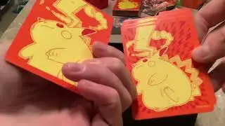 Striking...Rainbow in a Vivid Voltage Elite Trainer Box Opening