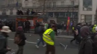 Tensions boil over at Paris pension protest