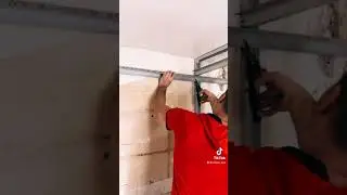 Comment plier un seul rail &agrave; placo sur plusieurs angles de mur.