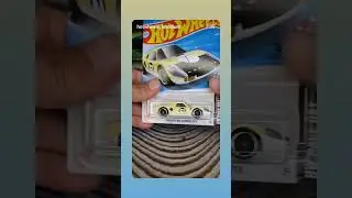 Day 127 Opening Hot Wheels every day #hotwheelshoodlum #hotwheelsdaily #porsche #diecast #toys