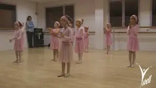Ballet Cl&aacute;sico de 6 A&ntilde;os en la Escuela de Danza, Yisbell.