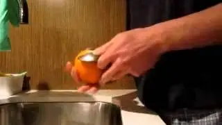 peeling an orange -- the spoon is better