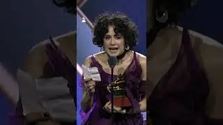 @holasoyrenee | Mejor Canci&oacute;n de Rock | 26.a Entrega Anual del #LatinGRAMMY