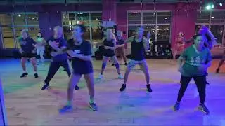 Valerie (Version Revisited) [feat. Amy Winehouse] Mark Ronson - dancing 23 dic 2025