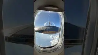 Passenger Records UFO Flying Beside Plane &mdash; Alien Waves Back #UFOs #UFO #UAP #UAPs #ovni