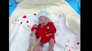 Learn to Change Newborn Clothes: Tips and Tricks for Parents 👗✨ | cute baby change dress