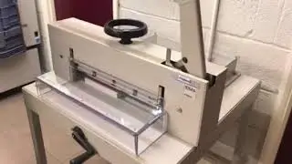 Pre-owned IDEAL 4700A Manual Heavy-Duty Guillotine