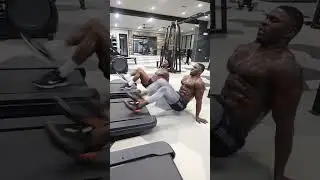 Использование беговой дорожки для тренировки пресса #спортдома #фитнес