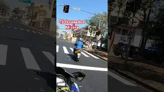 Ta tenso essa galera que n&atilde;o para no sem&aacute;foro as 14:30 . at&eacute; dar ruim neh #shorts
