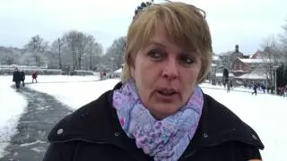 Der dunkle Heckenweg in Bad Bederkesa