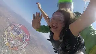 Teri Wallace's daring freefall at Skydive West Coast