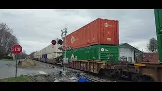 100th upload on my channel. Norfolk Southern 289 moving fast Meadowview Va.