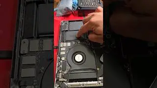 Почему этот Apple Macbook Pro так сильно запылился? #шорты