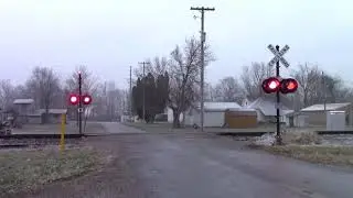 Center Street Railroad Crossing - TPW 1539 Light Move in Lincoln, Indiana