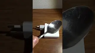 what does an android charger sound like? #asmr #satisfying #smack