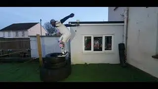 Oneface Mapacha  - MUAY THAI BOXING FITNESS AND ACROBATICS TRAINING TIME AT HOME GYM 