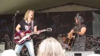 2018 Winnipeg Folk Festival - The Lynnes - Dark Waltz