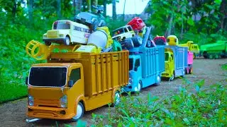 Box Full of Model Cars - Mazda Mx5, Koenigesgg Jeko, Toy car collection and its functions, L1011