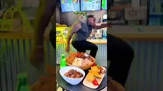 🇯🇲 #biggroove enjoying #jamaican #food 🇯🇲