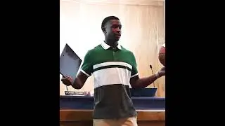 Arkansas Razorback Devo Davis Receives the Key to City(Jacksonville)