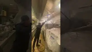 Cleaning a Restaurant Hood With Foam