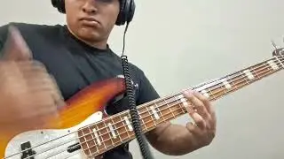 Sire Marcus Miller V8 Slap bass test on D Standart