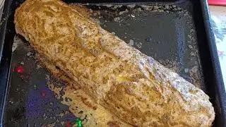 Дуже смачний НОВОРІЧНИЙ  М'ЯСНИЙ РУЛЕТ З ФАРШУ З НАЧИНКОЮ З ГРИБІВ ТА СИРУ  до святкового столу 