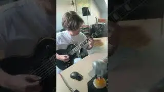 Trying to play my own riffs #guitar #metal #newriff #guitarmusic #guitarist