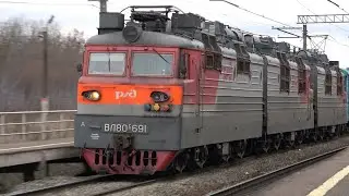 Электровоз ВЛ80С-691/683 с грузовым поездом