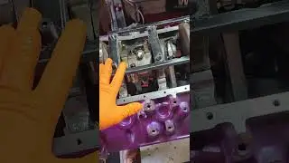 460 ford main stud girdle. girdle info starts at about the 1:00 min mark