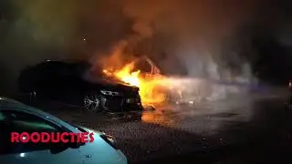 Drie auto’s beschadigd door brand in Enkhuizen