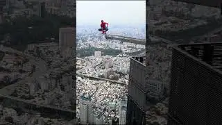 Spider-man falling down building #shorts #short #spiderman