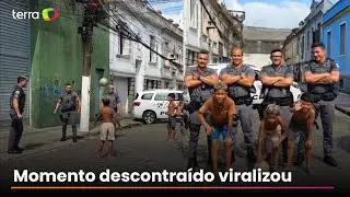 Policiais brincam de bola com crian&ccedil;as durante a&ccedil;&atilde;o em comunidade e viralizam