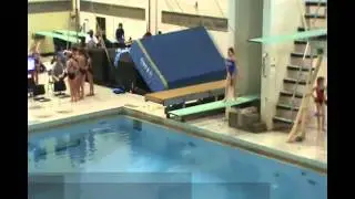 Slow Motion of Dive 302C - Reverse Somersault Tuck - 1m Springboard