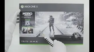 Xbox One X 1TB Console-Metro Saga Bundle Unboxing