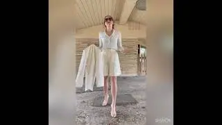 Short. Suit