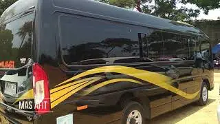 Isuzu ELF Microbus NLR 55 BLX 100 PS Black