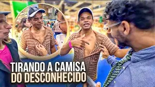 DIDINHO TIRANDO A CAMISA DE DESCONHECIDO NA ENTREVISTA | DIDINHO