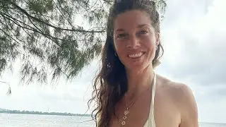 10 Min Tantric Meditation in Movement | Chair or Mat | Ground & Awaken Your Energy