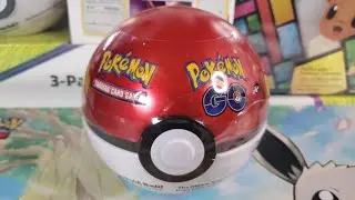 Pok&eacute;mon GO Pok&eacute; Ball Tin Opening