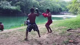Riverside Boxing-Dude&rsquo;s got heavy punches🤞🔥