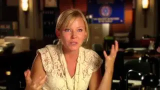 Kelli Giddish's Official 
