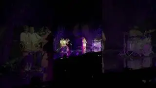 Alessi Rose opening for Dua Lipa in Amsterdam #concert
