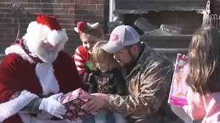 Santa delivers joy, presents amid tornado devastation in Dawson Springs