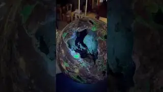 This Volcanic Agate Sphere GLOWS in the dark😱😱🔥🔥 #crystals #crystalenergy #sphere #mineralogy