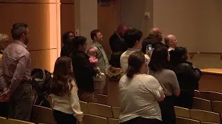 50 people become new American citizens