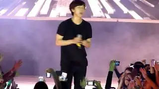 Lee Seung Gi's Indonesia Fan Meeting 041112 (Ending Song - Slave)