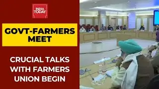 Crucial Govt Meet With 35 Farmers Union Begin In Delhi's Vigyan Bhavan