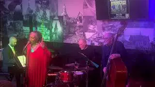 Vivian Lee at Twin Lotus Thai January 17, 2026