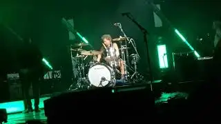 God is in the Radio/Queens of the Stone Age 11.11.23 Düsseldorf
